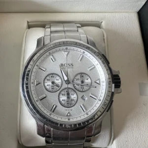 Montre Boss pour homme Argent
